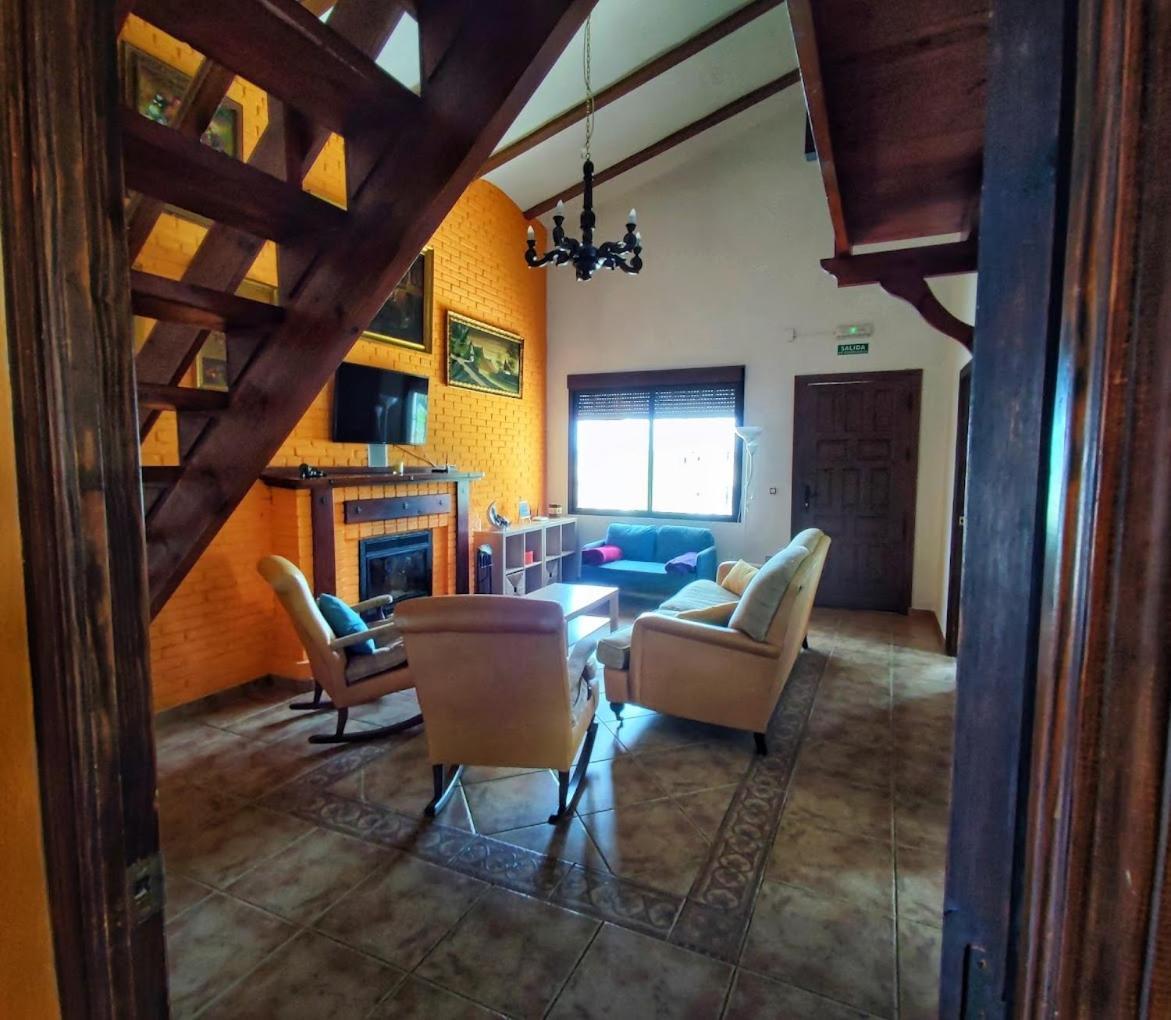 Casa Rural Y Espacio Para Eventos El Pantano Peñarroya-Pueblonuevo Exterior photo